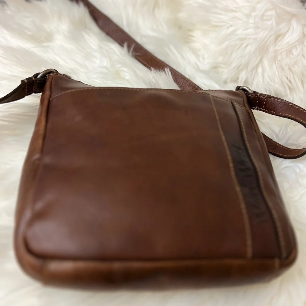Wild West Classic Brown Leather Messenger Bag. Made in Losangeles